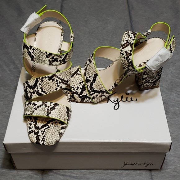 Kendall & Kylie Shoes - Strappy snakeskin sandals